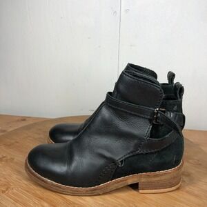 Acne Studios womens size 36 shoes Black Leather heel ankle boots